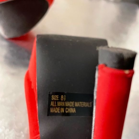 Qupid red platform stilettos - Picture 6 of 6